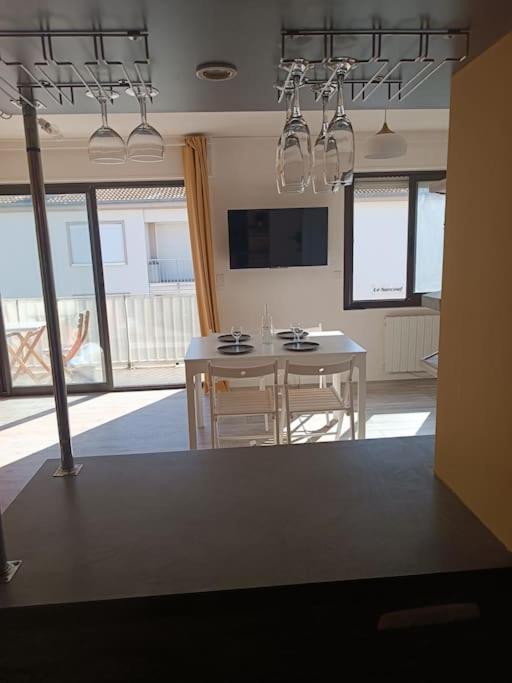 Grand Studio Avec Balcon En Bord De Mer Палава-ле-Фло Экстерьер фото